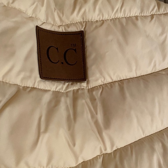 CC Girlie Girl Puffer Vest - Picture 3 of 5